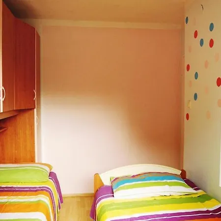 With Parking Space Brgujac, Vis - 8919 * 卢卡瓦克